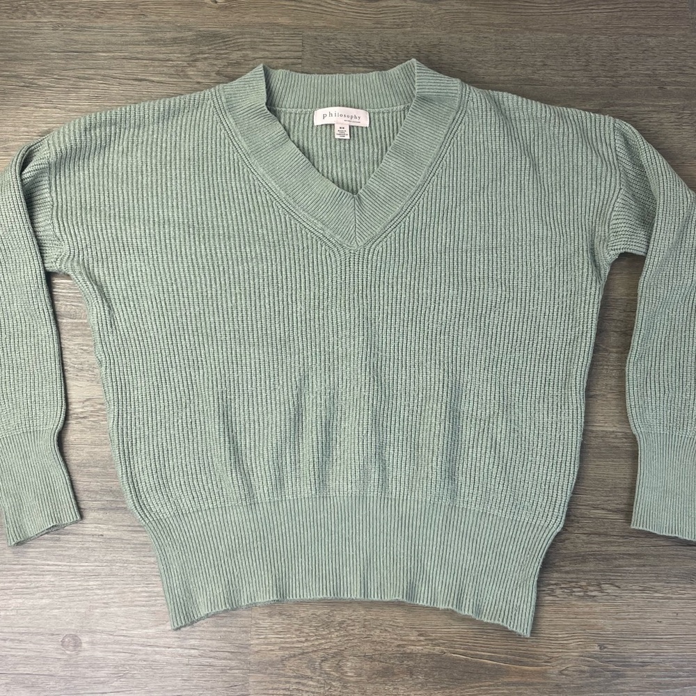 Philosophy Women’s Sage Green V Neck Sweater, size Medium